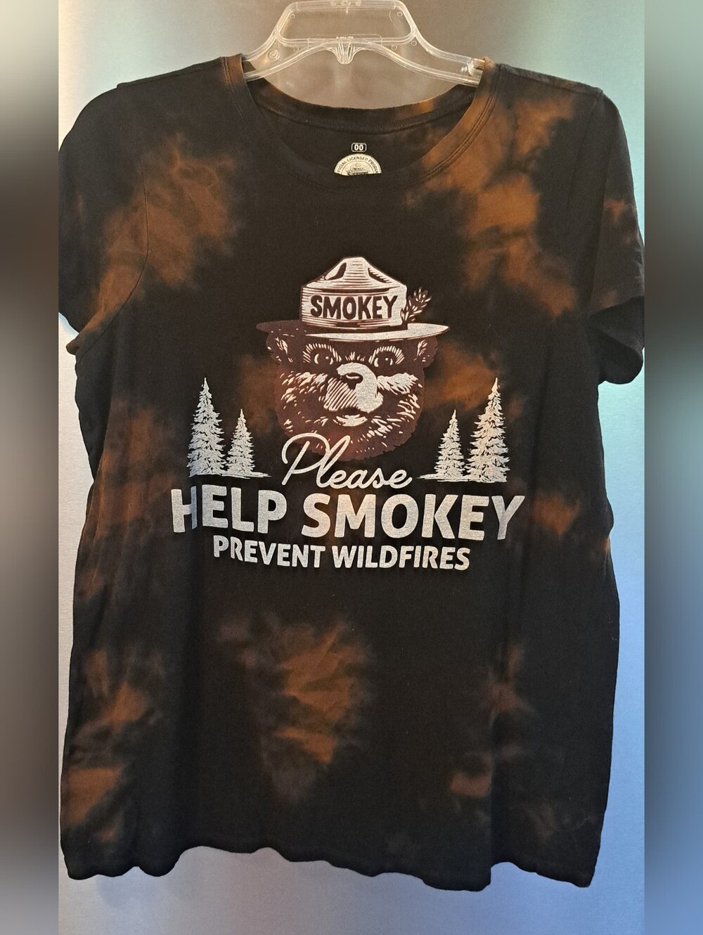 Smokey the Bear Graphic Short Sleeve T-Shirt Distressed Prevent Wildfires Med